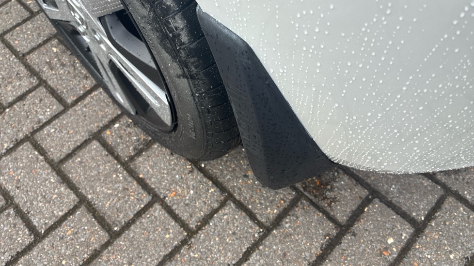 Honda Jazz 1.5 i-MMD Hybrid EX 5dr eCVT Hybrid Hatchback - Image 36