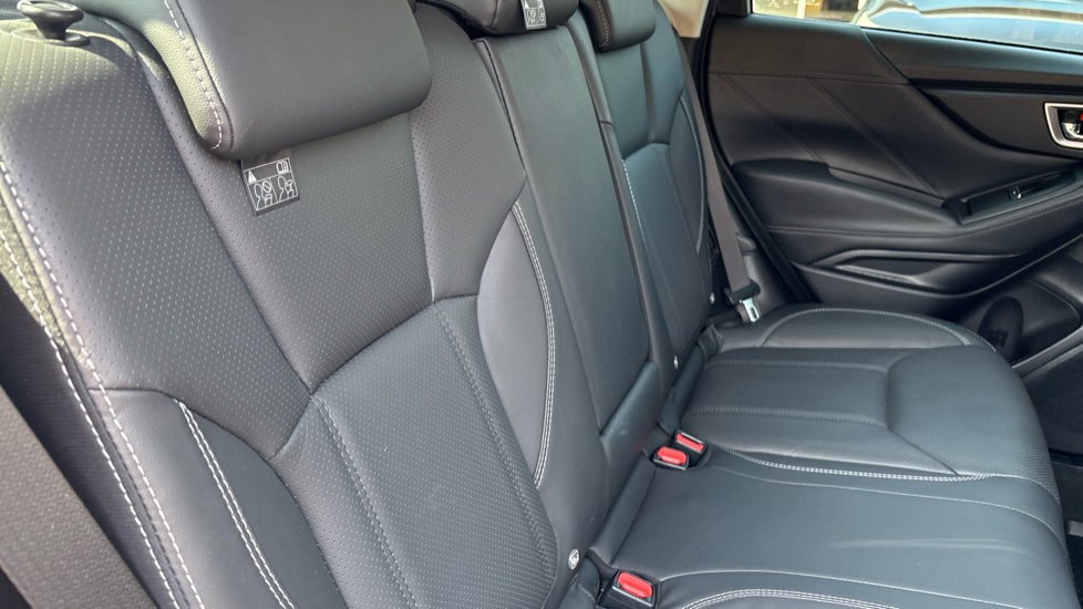 Subaru Forester 2.0i e-Boxer XE Premium 5dr Lineartronic Hybrid Estate - Image 20