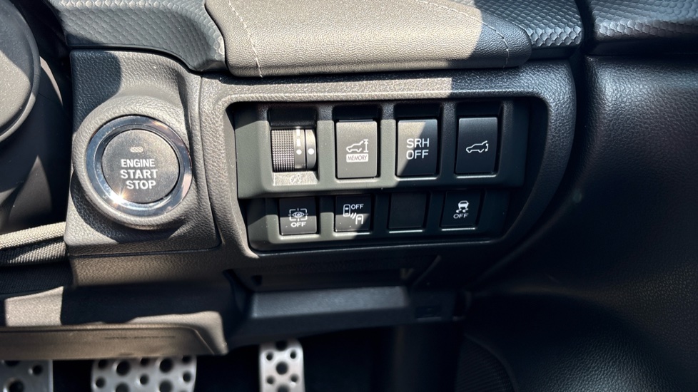 Subaru Forester 2.0i e-Boxer XE Premium 5dr Lineartronic Hybrid Estate - Image 26