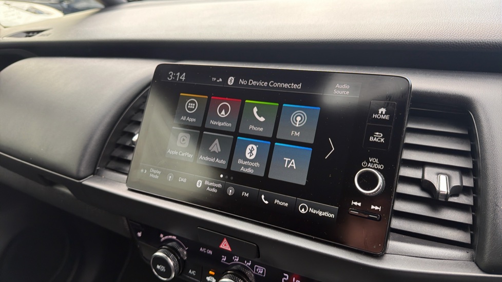 Honda Jazz 1.5 i-MMD Hybrid Crosstar Advance 5dr eCVT Hybrid Hatchback - Image 16