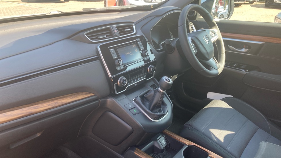 Honda CR-V 1.5 VTEC Turbo S 5dr 2WD Petrol Estate - Image 2