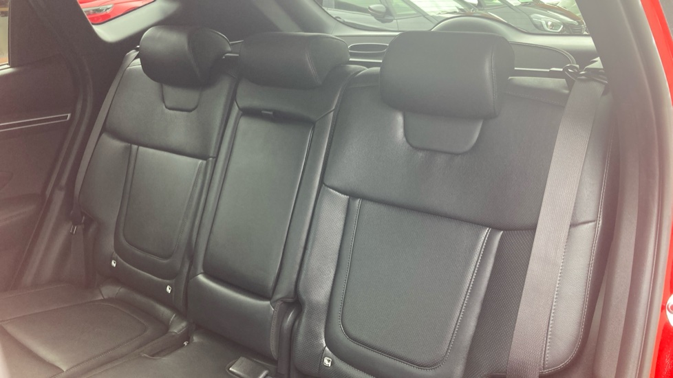 Hyundai TUCSON 1.6 TGDi Hybrid 230 Ultimate 5dr 2WD Auto Hybrid Estate - Image 8