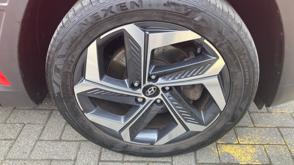 Hyundai TUCSON 1.6 TGDi Hybrid 230 Ultimate 5dr 2WD Auto Hybrid Estate - Image 14