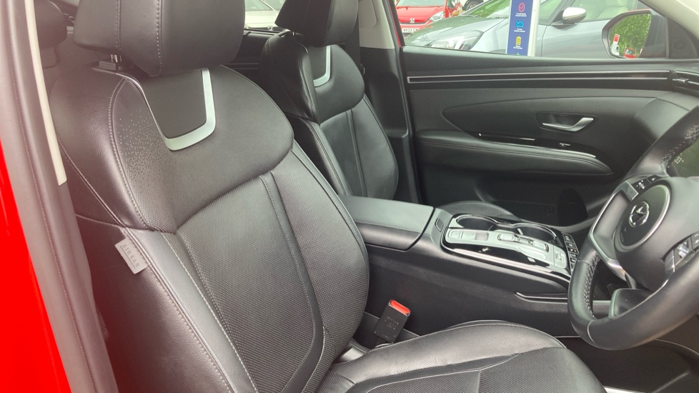 Hyundai TUCSON 1.6 TGDi Hybrid 230 Ultimate 5dr 2WD Auto Hybrid Estate - Image 33