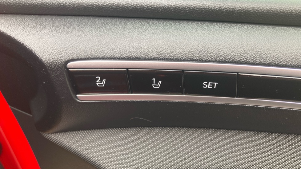 Hyundai TUCSON 1.6 TGDi Hybrid 230 Ultimate 5dr 2WD Auto Hybrid Estate - Image 34