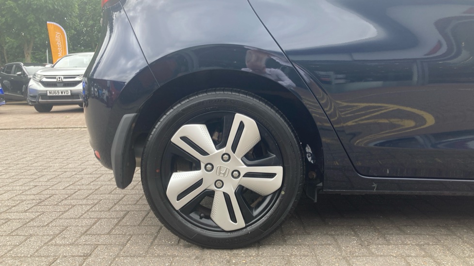 Honda Jazz 1.5 i-MMD Hybrid EX 5dr eCVT Hybrid Hatchback - Image 9
