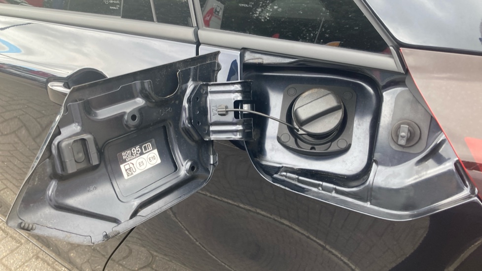 Honda Jazz 1.5 i-MMD Hybrid EX 5dr eCVT Hybrid Hatchback - Image 40