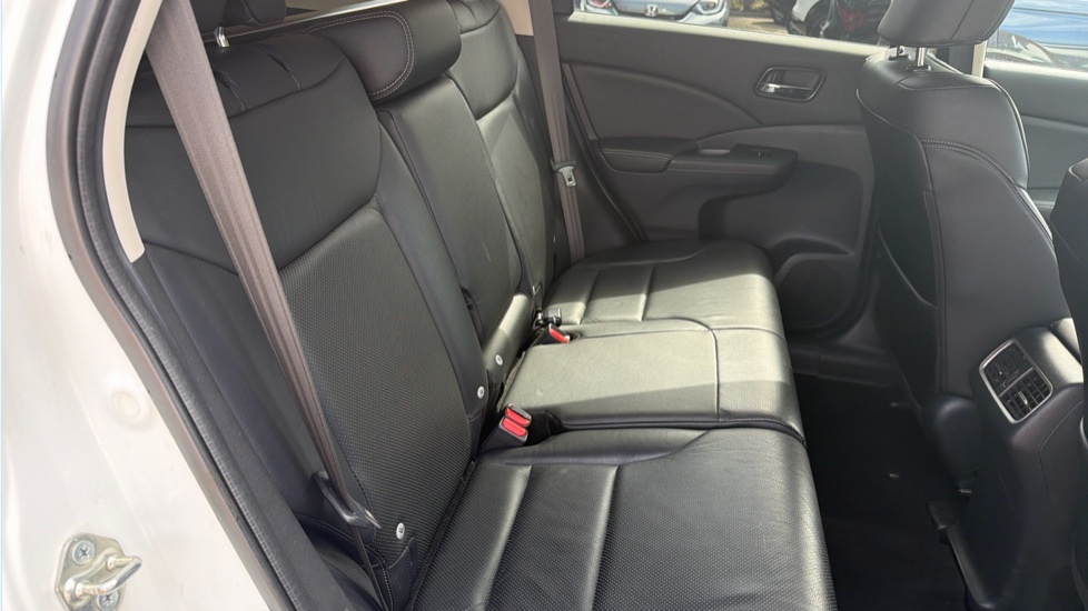 Honda CR-V 2.0 i-VTEC EX 5dr Auto Petrol Estate - Image 8