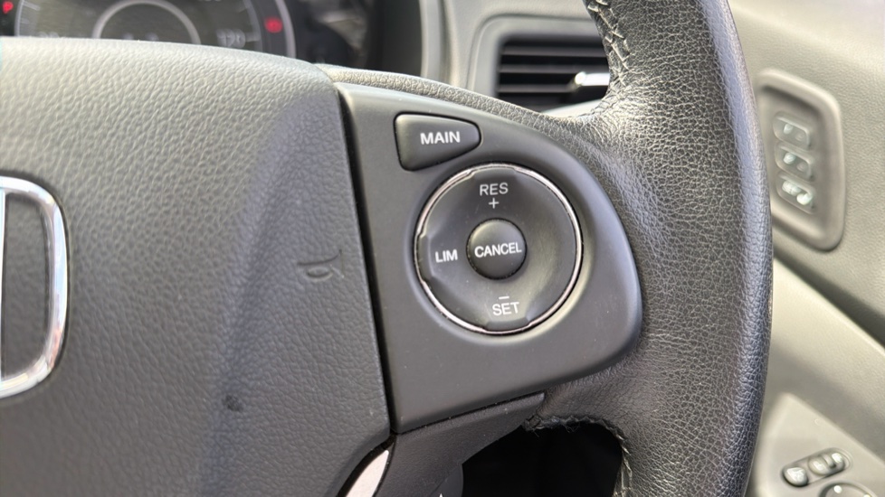 Honda CR-V 2.0 i-VTEC EX 5dr Auto Petrol Estate - Image 19