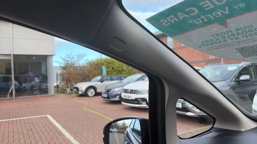 Honda Jazz 1.5 i-VTEC Sport Navi 5dr Petrol Hatchback - Image 21
