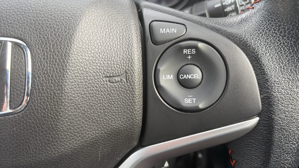Honda Jazz 1.5 i-VTEC Sport Navi 5dr Petrol Hatchback - Image 23