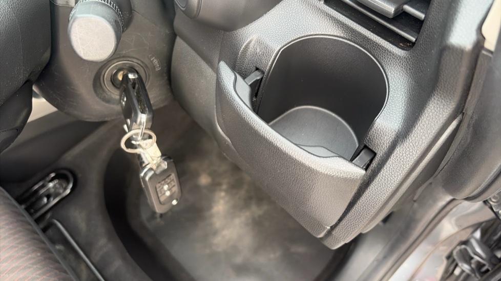 Honda Jazz 1.5 i-VTEC Sport Navi 5dr Petrol Hatchback - Image 30