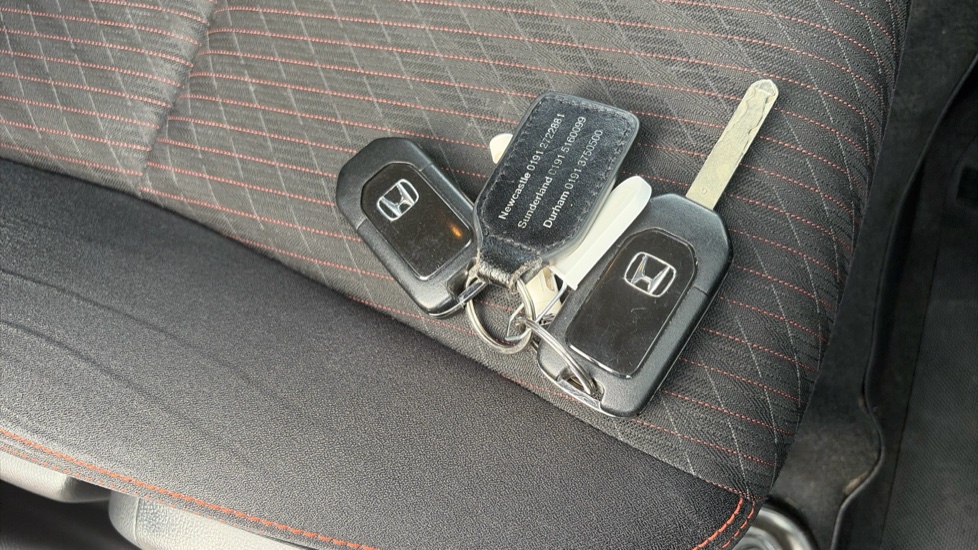 Honda Jazz 1.5 i-VTEC Sport Navi 5dr Petrol Hatchback - Image 32