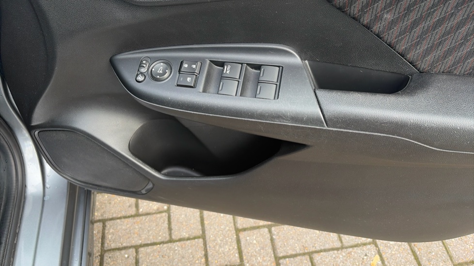 Honda Jazz 1.5 i-VTEC Sport Navi 5dr Petrol Hatchback - Image 33