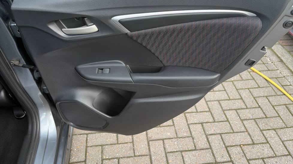 Honda Jazz 1.5 i-VTEC Sport Navi 5dr Petrol Hatchback - Image 35