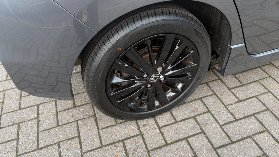 Honda Jazz 1.5 i-VTEC Sport Navi 5dr Petrol Hatchback - Image 39