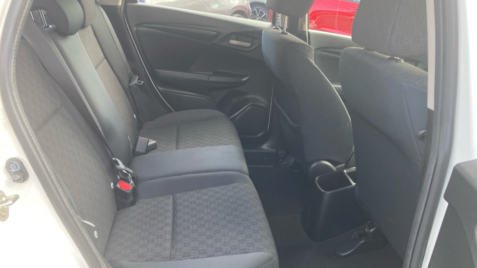 Honda Jazz 1.3 S 5dr Petrol Hatchback - Image 32