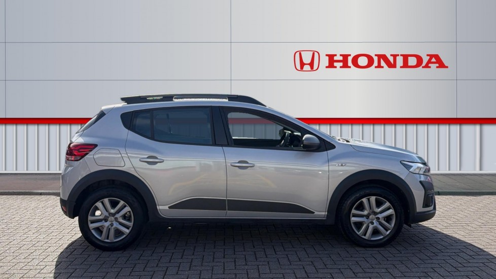 Dacia Sandero Stepway 1.0 TCe Expression 5dr Bi Fuel Hatchback - Image 5