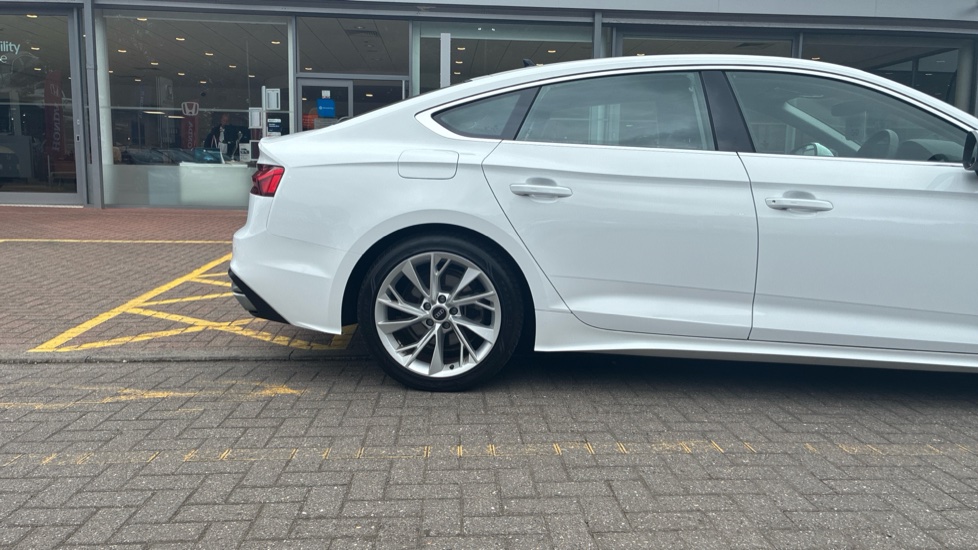 Audi A5 35 TFSI Sport 5dr S Tronic Petrol Hatchback - Image 9