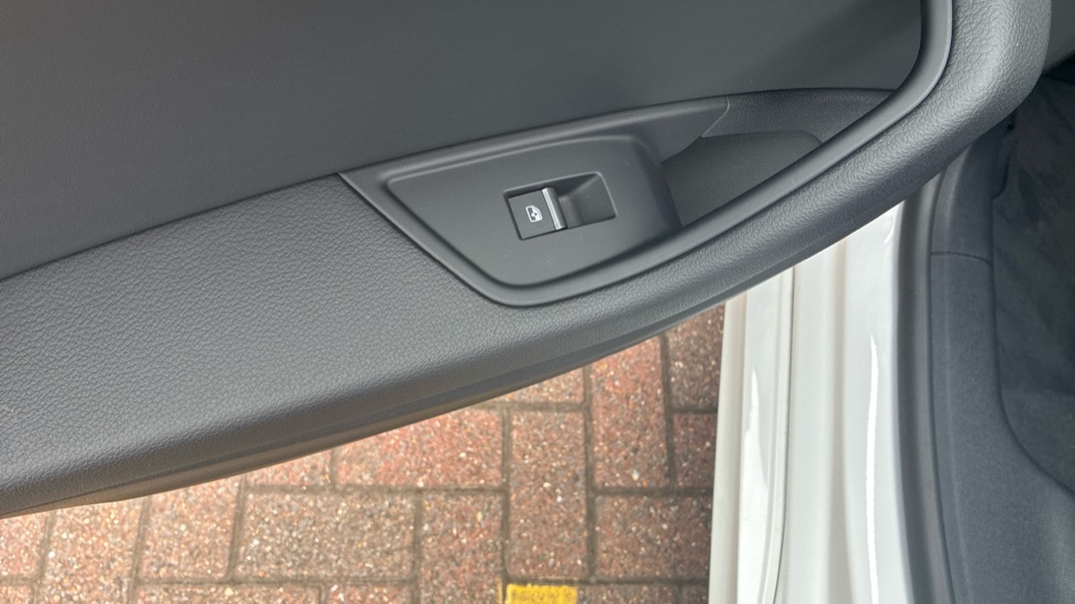 Audi A5 35 TFSI Sport 5dr S Tronic Petrol Hatchback - Image 28