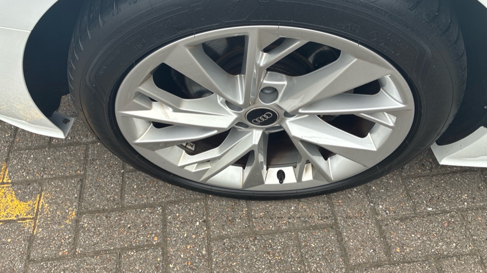 Audi A5 35 TFSI Sport 5dr S Tronic Petrol Hatchback - Image 34