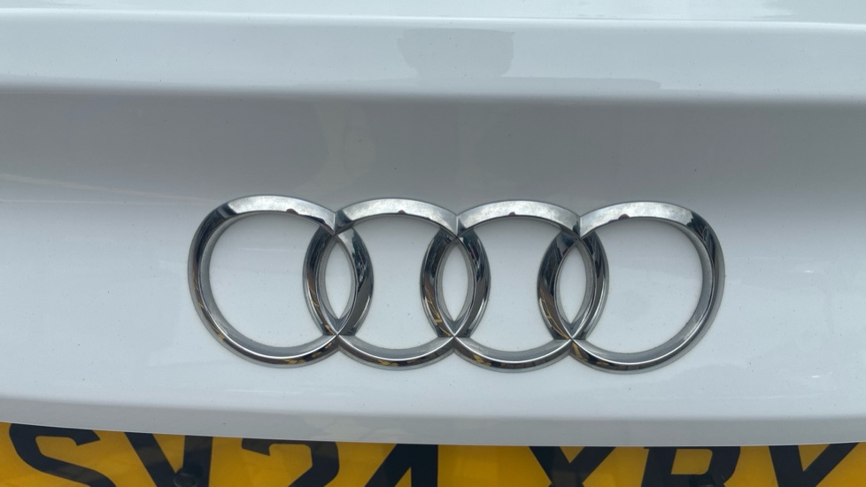 Audi A5 35 TFSI Sport 5dr S Tronic Petrol Hatchback - Image 37