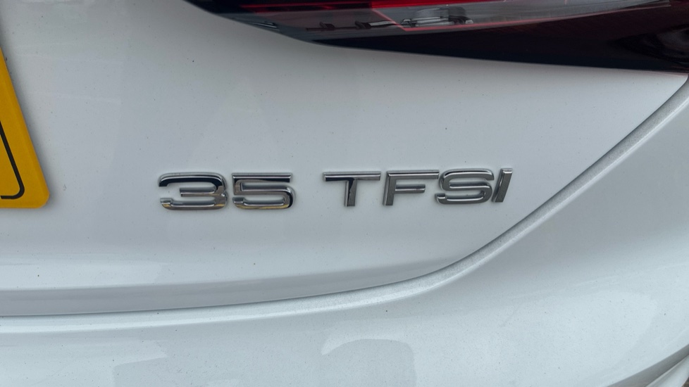 Audi A5 35 TFSI Sport 5dr S Tronic Petrol Hatchback - Image 38