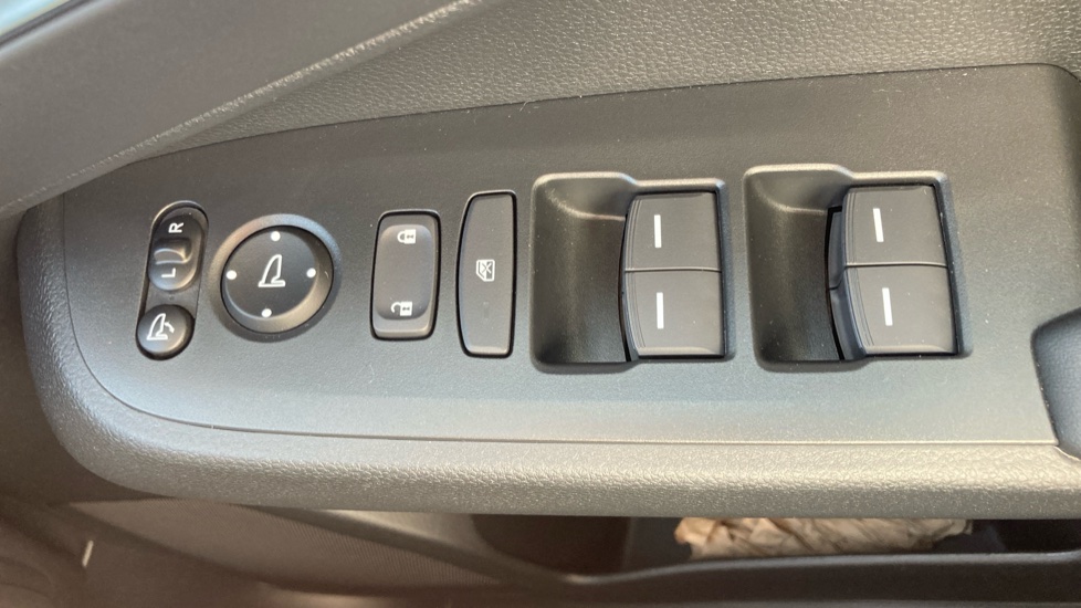 Honda HR-V 1.5 eHEV Advance 5dr CVT Hybrid Hatchback - Image 22