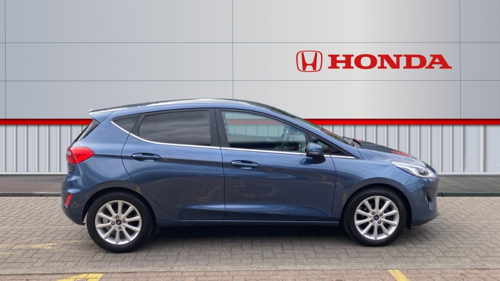 Ford Fiesta 1.0 EcoBoost Hybrid mHEV 125 Titanium 5dr Petrol Hatchback - Image 5