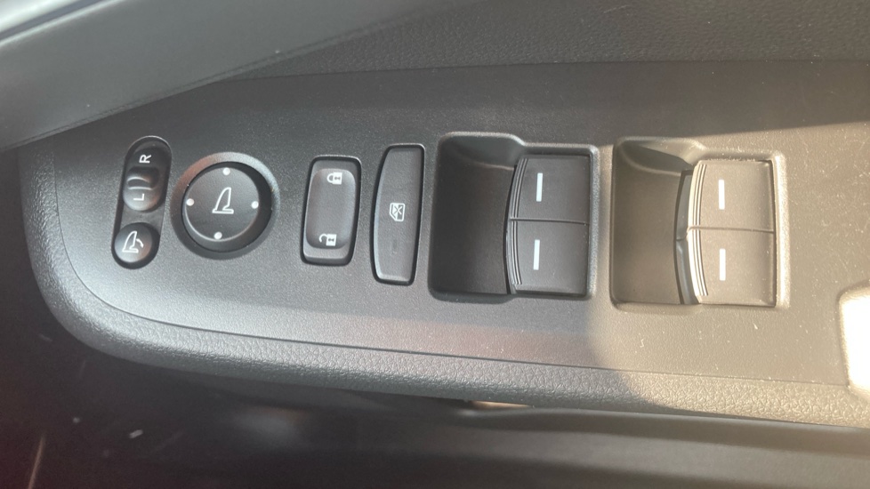 Honda HR-V 1.5 eHEV Advance 5dr CVT Hybrid Hatchback - Image 15
