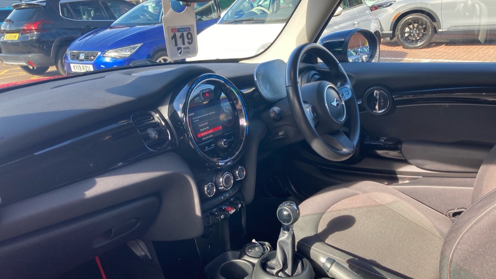 MINI Hatchback 1.5 Cooper Classic 3dr Petrol Hatchback - Image 2