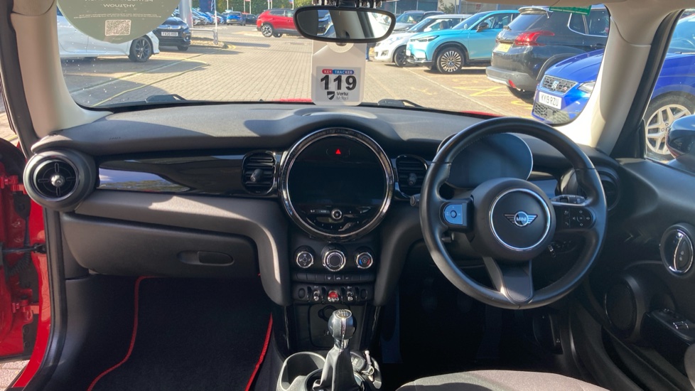 MINI Hatchback 1.5 Cooper Classic 3dr Petrol Hatchback - Image 4