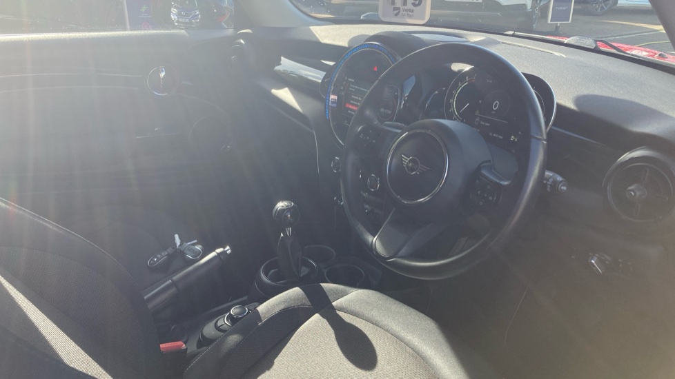 MINI Hatchback 1.5 Cooper Classic 3dr Petrol Hatchback - Image 26