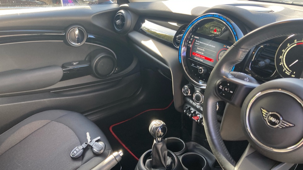 MINI Hatchback 1.5 Cooper Classic 3dr Petrol Hatchback - Image 28