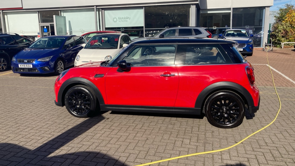MINI Hatchback 1.5 Cooper Classic 3dr Petrol Hatchback - Image 35