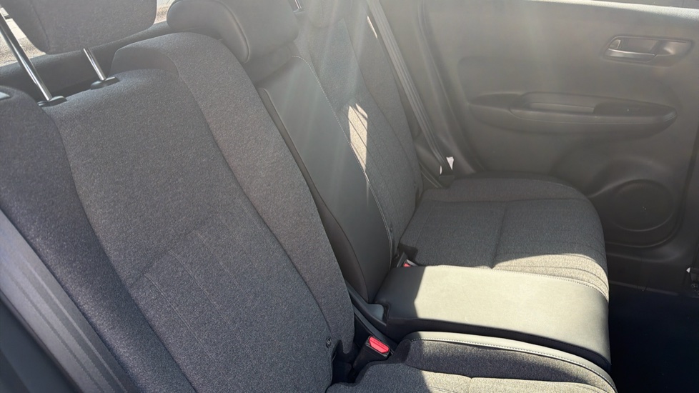 Honda Jazz 1.5 i-MMD Hybrid Advance 5dr eCVT Hybrid Hatchback - Image 8