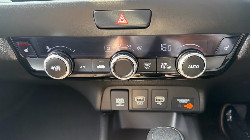 Honda Jazz 1.5 i-MMD Hybrid Advance 5dr eCVT Hybrid Hatchback - Image 16