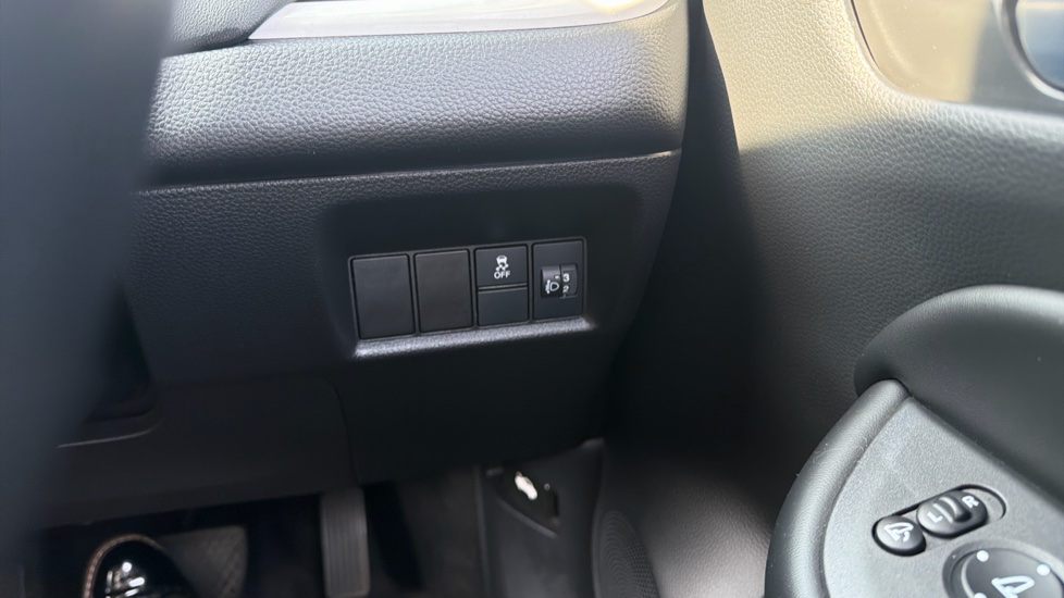 Honda Jazz 1.5 i-MMD Hybrid Advance 5dr eCVT Hybrid Hatchback - Image 21