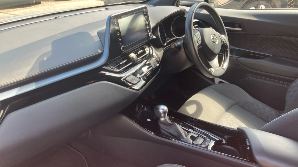 Toyota C-HR 2.0 Hybrid Design 5dr CVT Hybrid Hatchback - Image 2