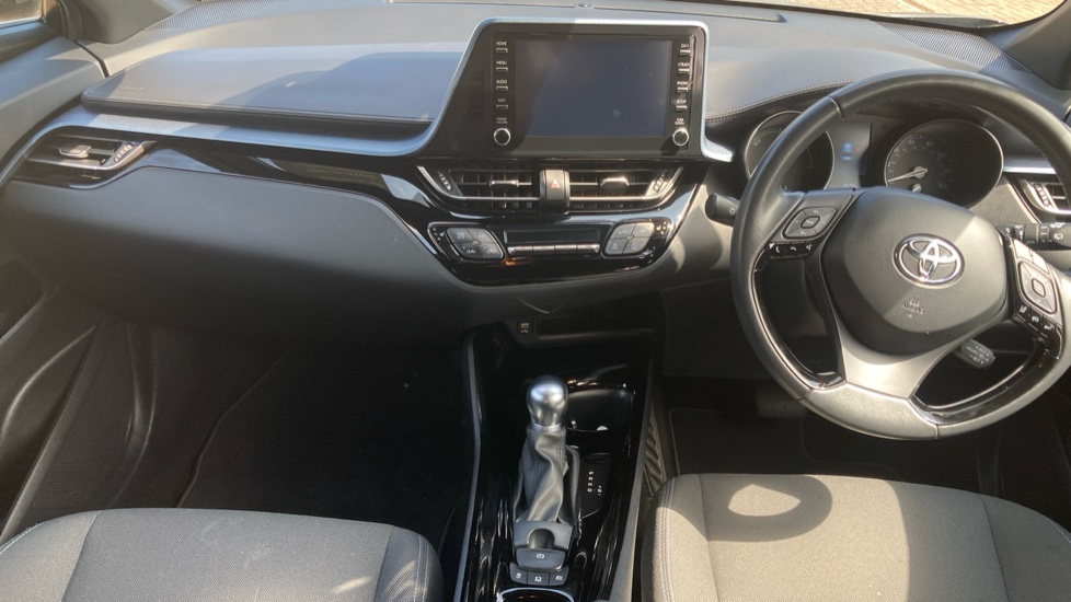 Toyota C-HR 2.0 Hybrid Design 5dr CVT Hybrid Hatchback - Image 4