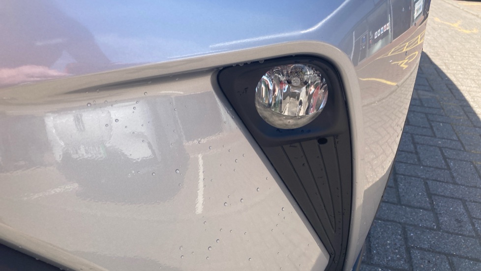 Toyota C-HR 1.8 Hybrid Icon 5dr CVT Hybrid Hatchback - Image 16