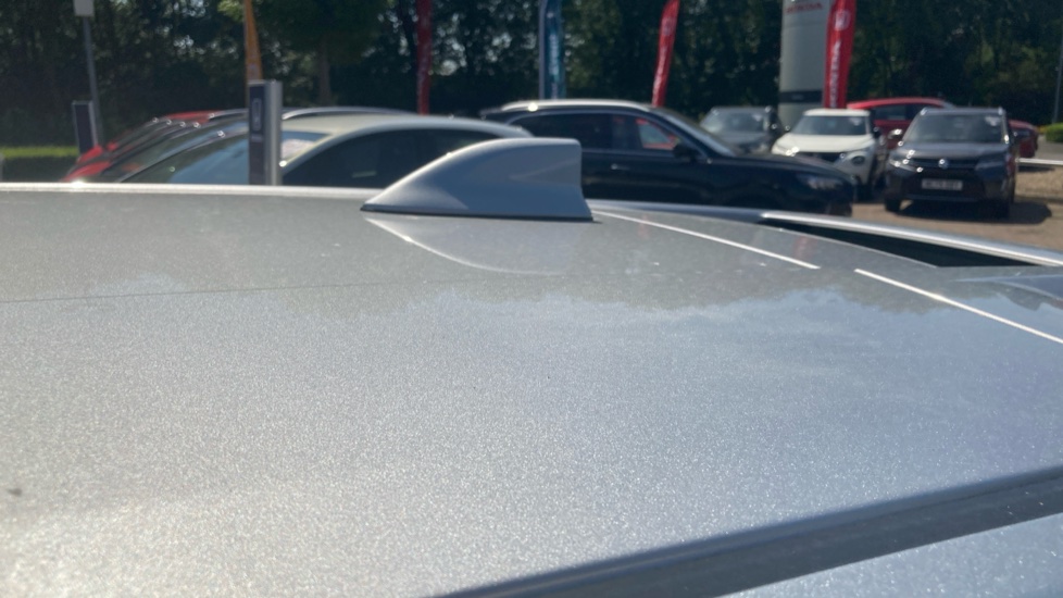 Toyota C-HR 1.8 Hybrid Icon 5dr CVT Hybrid Hatchback - Image 18