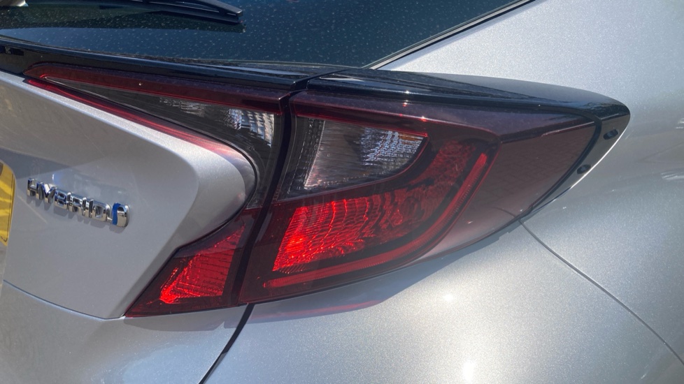 Toyota C-HR 1.8 Hybrid Icon 5dr CVT Hybrid Hatchback - Image 22