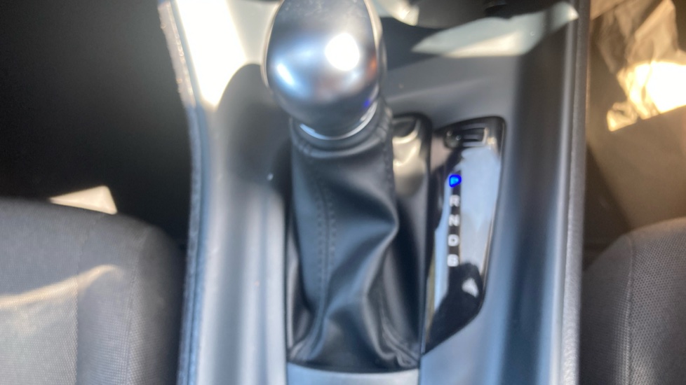 Toyota C-HR 1.8 Hybrid Icon 5dr CVT Hybrid Hatchback - Image 30