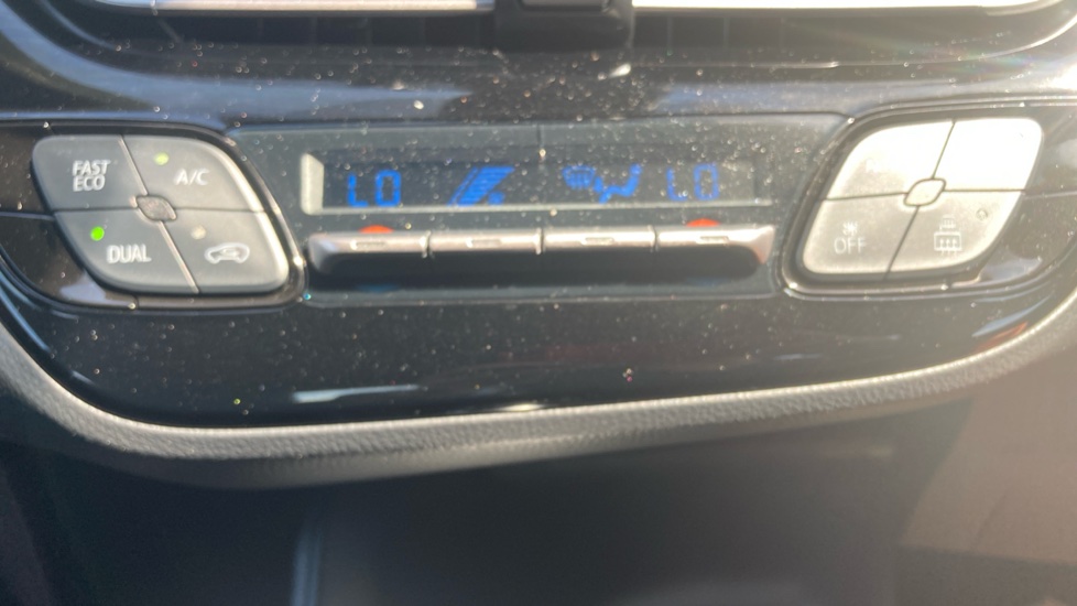 Toyota C-HR 1.8 Hybrid Icon 5dr CVT Hybrid Hatchback - Image 31