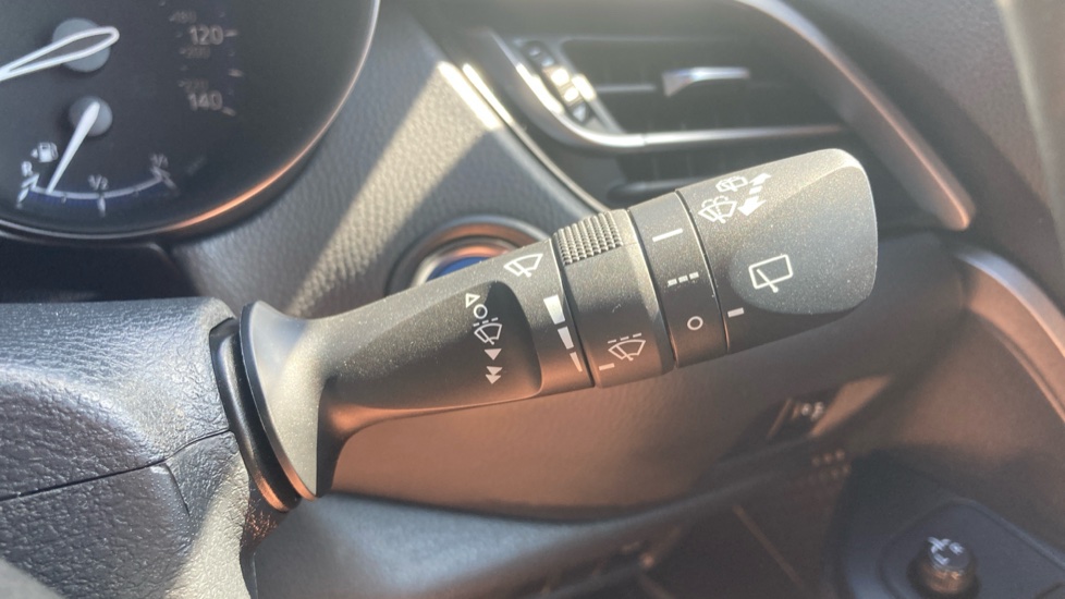 Toyota C-HR 1.8 Hybrid Icon 5dr CVT Hybrid Hatchback - Image 36