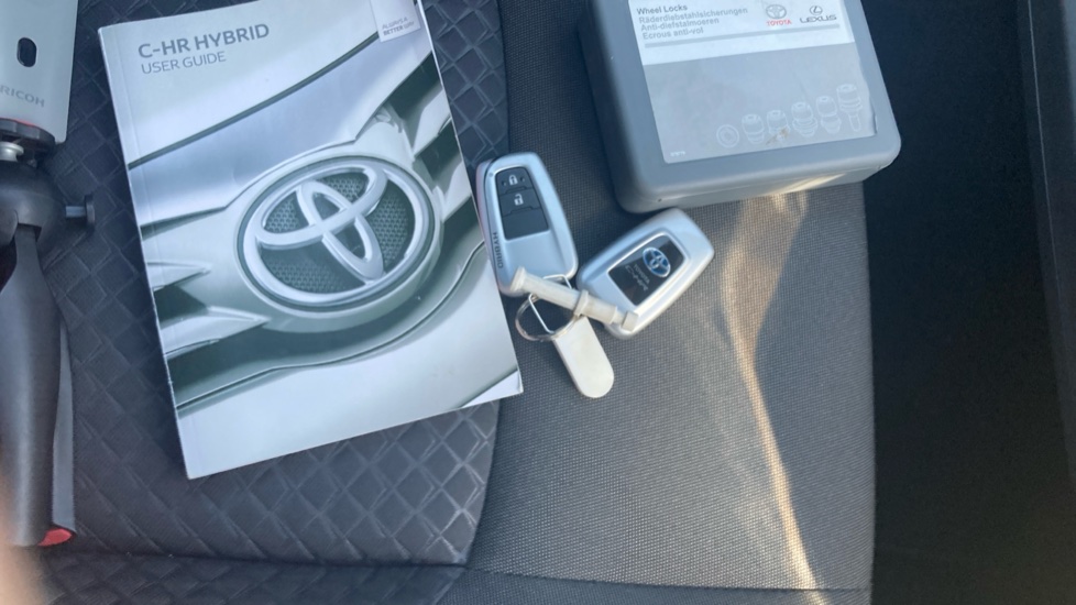 Toyota C-HR 1.8 Hybrid Icon 5dr CVT Hybrid Hatchback - Image 43