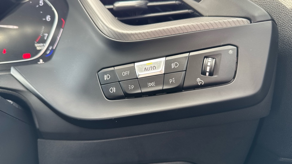 BMW 1 Series 118i M Sport 5dr Petrol Hatchback - Image 30