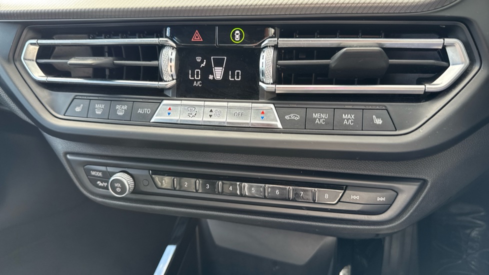 BMW 1 Series 118i M Sport 5dr Petrol Hatchback - Image 32