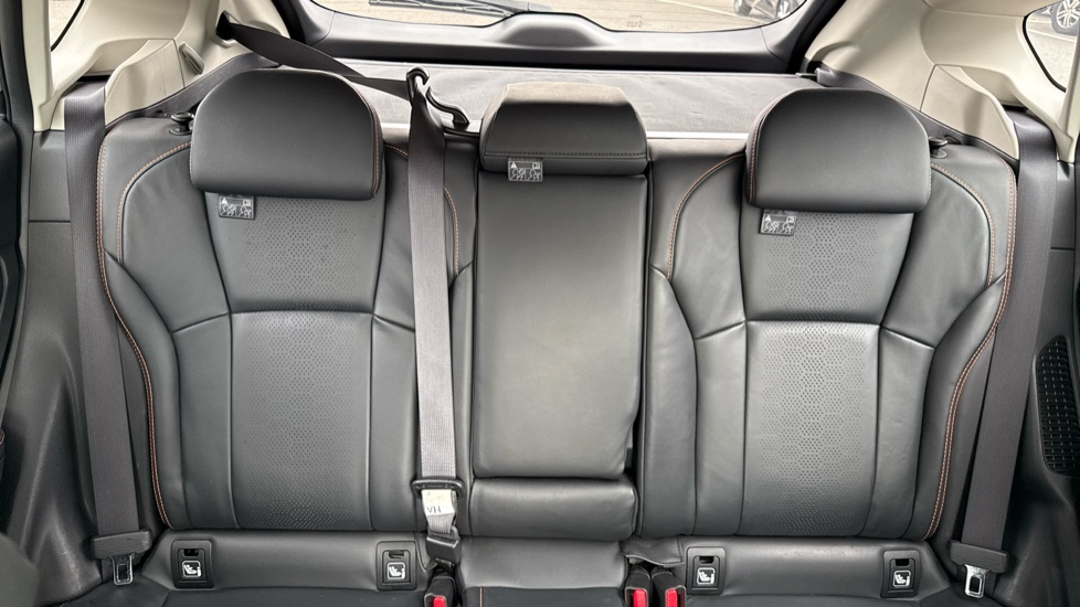 Subaru XV 2.0i e-Boxer SE Premium 5dr Lineartronic Hybrid Hatchback - Image 15